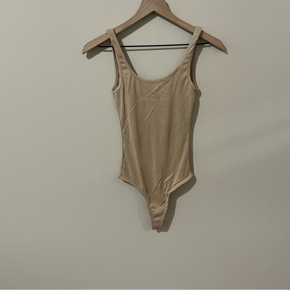 Lulu’s  Ribbed Bodysuit, NEW with tags, size XS beige